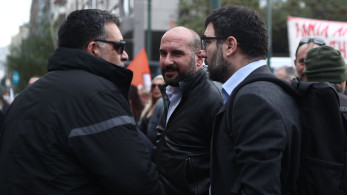 Νέα Αριστερά: βγήκαν στις «ρούγες» οι σύντροφοι, καλύπτουν το κενό του…  Βαρουφάκη