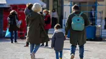 Νέα μέτρα στήριξης για τις οικογένειες - Σήμερα οι ανακοινώσεις