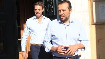 Θερμό επεισόδιο Κασσελάκη - Παππά λίγο πριν από το ταξίδι στις Σπέτσες