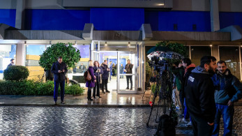 ΝΔ: ξεκίνησε το «φροντιστήριο» στους βουλευτές για τον γάμο ομόφυλων ζευγαριών