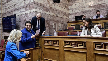 Βουλή: οδεύει προς την Ολομέλεια το νομοσχέδιο για την επιστολική ψήφο