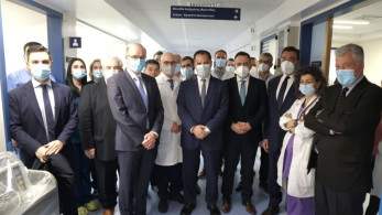Στο Λαϊκό ο Γεωργιάδης: είδε την 23χρονη που υπεβλήθη σε μεταμόσχευση ήπατος από ζώντα δότη