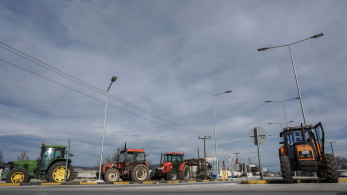 Αποκλεισμοί δρόμων από τους αγρότες στη Μακεδονία