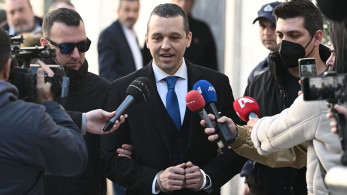 Ο νεοναζί Κασιδιάρης και ο «ανήξερος» Στίγκας