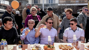 Από τη Γορτυνία ο τουρίστας Κασσελάκης «απαντά» στον Μητσοτάκη