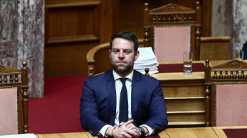 Ξέφυγε κι άλλο ο Κασσελάκης: προσπάθεια να συνδέσει τη στήριξη Μητσοτάκη στη Μαρέβα με τα Τέμπη