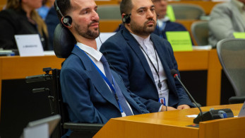 Δύσκολος στόχος να μπει φρένο στα κομματικά τρολ