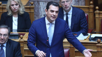 Πυρά Σκρέκα στην αντιπολίτευση: Προσπαθούν να πλήξουν κυβέρνηση και πρωθυπουργό με έωλα επιχειρήματα