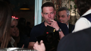 Ο Κασσελάκης επιβεβαίωσε την εργαλειοποίηση της τραγωδίας των Τεμπών: «χτίζει»… κίνημα