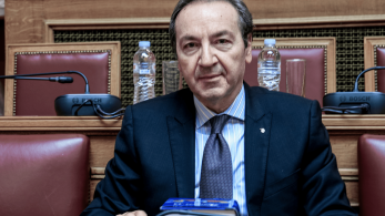 Γιάννης Μπούγας: Η νομική υιοθέτηση του όρου γυναικοκτονία θα είχε νόημα στον Ποινικό Κώδικα του ΣΥΡΙΖΑ