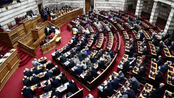 Η ακτινογραφία της υπερψήφισης του ν/σ για τα μη κρατικά πανεπιστήμια - Το «ναι» της Ζωής Κωνσταντοπούλου στα παραρτήματα ξένων πανεπιστημίων
