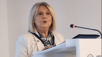 Σοφία Βούλτεψη προς το ΠΑΣΟΚ: Θα βρείτε τα χρήματα από την κβαντική πολιτική (video)