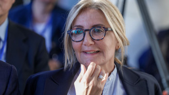 Μαρέβα Γκραμπόφσκι: με την Μπριζίτ Μακρόν στην Παναγία των Παρισίων