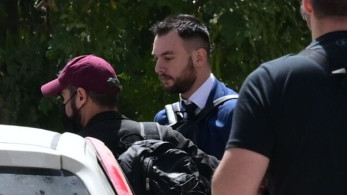 Σε δίκη ο ανεξάρτητος βουλευτής Κώστας Φλώρος για το ξύλο στη Βουλή