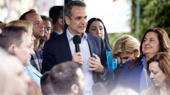 Χαμόγελα στο Μαξίμου για τις δημοσκοπήσεις και την επαναπροσέγγιση με την Εκκλησία