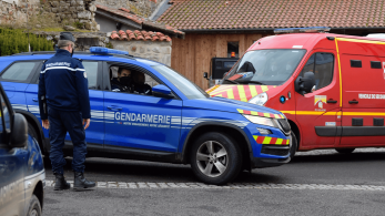 Συναγερμός στο Παρίσι: άνδρας απειλεί να ανατιναχθεί έξω από το ιρανικό προξενείο