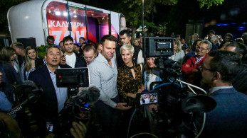 Τοξική στροφή για να γλιτώσει την… απόλυση