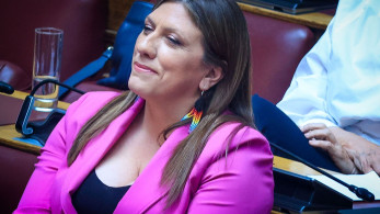 Σοβαρό θεσμικό ατόπημα Κωνσταντοπούλου στη Βουλή: βιντεοσκοπούσε βουλευτές της ΝΔ χωρίς να ζητήσει άδεια