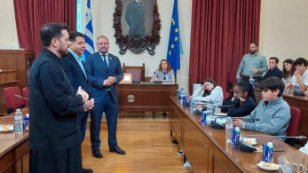 Στη Βουλή τo ελληνοαμερικανικό ενοριακό σχολείο A. FANTIS με την παρουσία του πρέσβη των ΗΠΑ