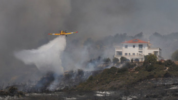 Πυρκαγιά στη Βοιωτία: αναγκαστική προσγείωση πυροσβεστικού αεροσκάφους στη Θήβα