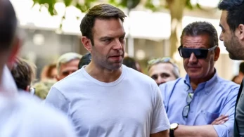 Άγριο επεισόδιο με Κασσελάκη: δημοσιογράφος καταγγέλλει ότι τον έβρισε με χυδαίους χαρακτηρισμούς