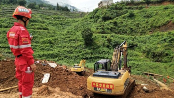 Μιανμάρ: Περισσότεροι από 170 νεκροί έχουν ανασυρθεί μετά από κατολίσθηση
