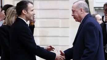 Γαλλοτουρκική σύρραξη: Συλλήψεις στην Κωνσταντινούπολη, οργή Μακρόν