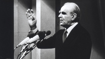 Κωνσταντίνος Καραμανλής: ο Εθνάρχης που θεμελίωσε τη σύγχρονη Δημοκρατία μας