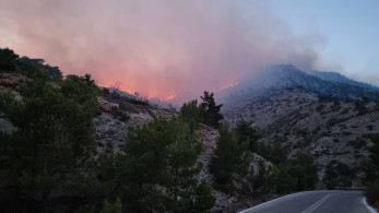 Συνεχίζεται η μάχη με τις φλόγες σε Κω, Χίο και Κρήτη