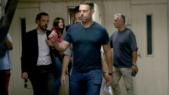 Διαβάζει «Μανιφέστο» ο Στέφανος Κασσελάκης