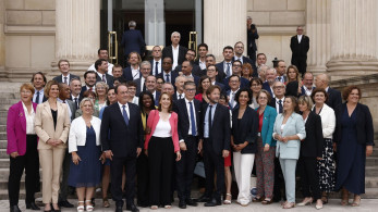 Γαλλία: σήμα κινδύνου από οίκους αξιολόγησης για το ριζοσπαστικό πρόγραμμα της Αριστεράς