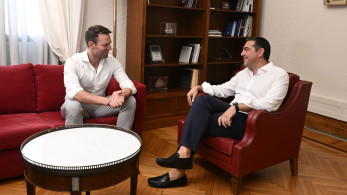 Τσίπρας-Κασσελάκης: ραντεβού στα... γουναράδικα