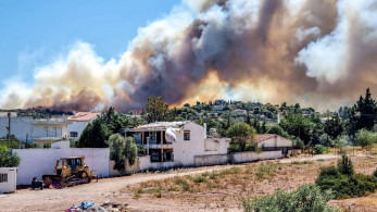 Φωτιά στην Αγία Μαρίνα: νέο μήνυμα του 112 για απομάκρυνση από Μεγάλο Μετόχι και Ξελαφτάκι