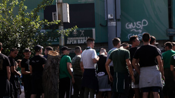 Πυροβολισμοί μεταξύ οργανωμένων οπαδών του ΠΑΟ - 3 τραυματίες, 70 προσαγωγές