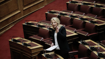 Δούρου: με λάσπη και fake news καταγγέλλει μυστική διπλωματία και συγκλίνει με τις θέσεις της Ρωσίας