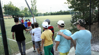 Δήμος Αθηναίων: αναβάλλεται η άφιξη στις παιδικές κατασκηνώσεις στον Άγιο Ανδρέα λόγω της φωτιάς