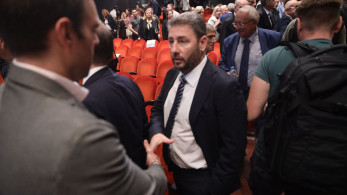 Ανδρουλάκης: με «λεφτόδεντρα» και εμμονές πιστεύει πως θα ρίξει τον Μητσοτάκη