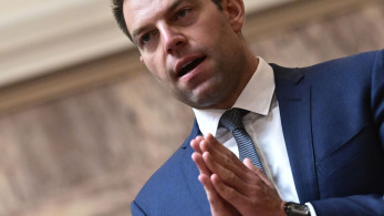 ΣΥΡΙΖΑ: Ακάκιε, μην ξεχάσεις να αφήσεις το κλειδί κάτω από το γεράνι...