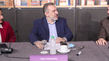 Όθων Ηλιόπουλος: κούνησε μαντίλι στον ΣΥΡΙΖΑ - Προτίμησε το Harvard από τη βουλευτική έδρα