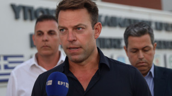 Τα συριζοτρόλ το «γλεντάνε», κυρ Στέφανε
