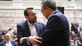Φαρσοκωμωδία: φλερτ Κασσελάκη με Πολάκη μετά τη διαγραφή της Λινού