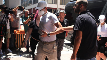 Φωτιά στην Ύδρα: ομολόγησε ο καπετάνιος της θαλαμηγού ότι πέταξε βεγγαλικά
