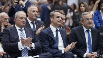 Μητσοτάκης για Καραμανλή και Σαμαρά: Έκανα το καθήκον μου και τους κάλεσα προσωπικά στα γενέθλια της ΝΔ