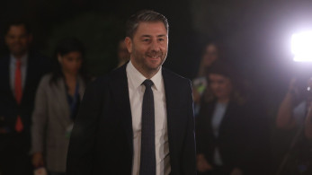Νίκος Ανδρουλάκης: βλέπει τον κόσμο να περιστρέφεται γύρω από το ΠΑΣΟΚ με τον ίδιο αρχηγό