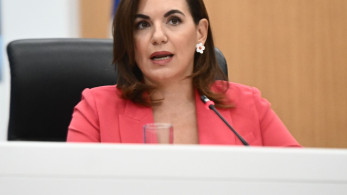 Στα 20 ευρώ το τέλος κρουαζιέρας για Μύκονο και Σαντορίνη - Τα τέλη για βραχυχρόνιες μισθώσεις