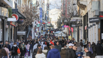 ΙΟΒΕ: Ανεβαίνει το οικονομικό κλίμα, βελτιώνεται η καταναλωτική εμπιστοσύνη