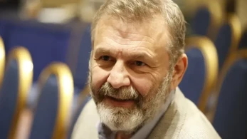 Ο Γκλέτσος τα βάζει με Κασσελάκη: Μιλούσε για μαύρο χρήμα και κουκουλοφόρους και τώρα ζητάει τα ρέστα