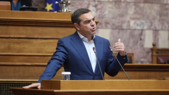 Ο Αλέξης Τσίπρας έβγαλε την «κουκούλα» και φάνηκε ο… Τσίπρας