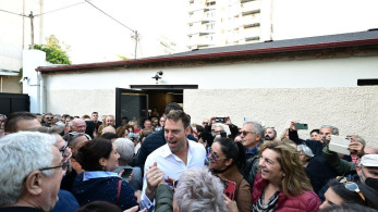 Ο Κασσελάκης ανακοίνωσε Ι.Χ. κόμμα – «Θα 'ναι σαν να μπαίνει η άνοιξη» τραγουδούν οι οπαδοί του