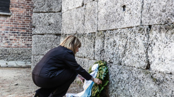 Επίσκεψη της Σακελλαροπούλου στο Άουσβιτς